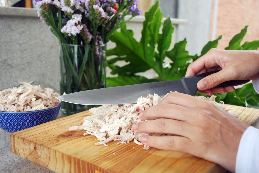 Cuchillo Trinchante Magefesa Practix 200 mm 