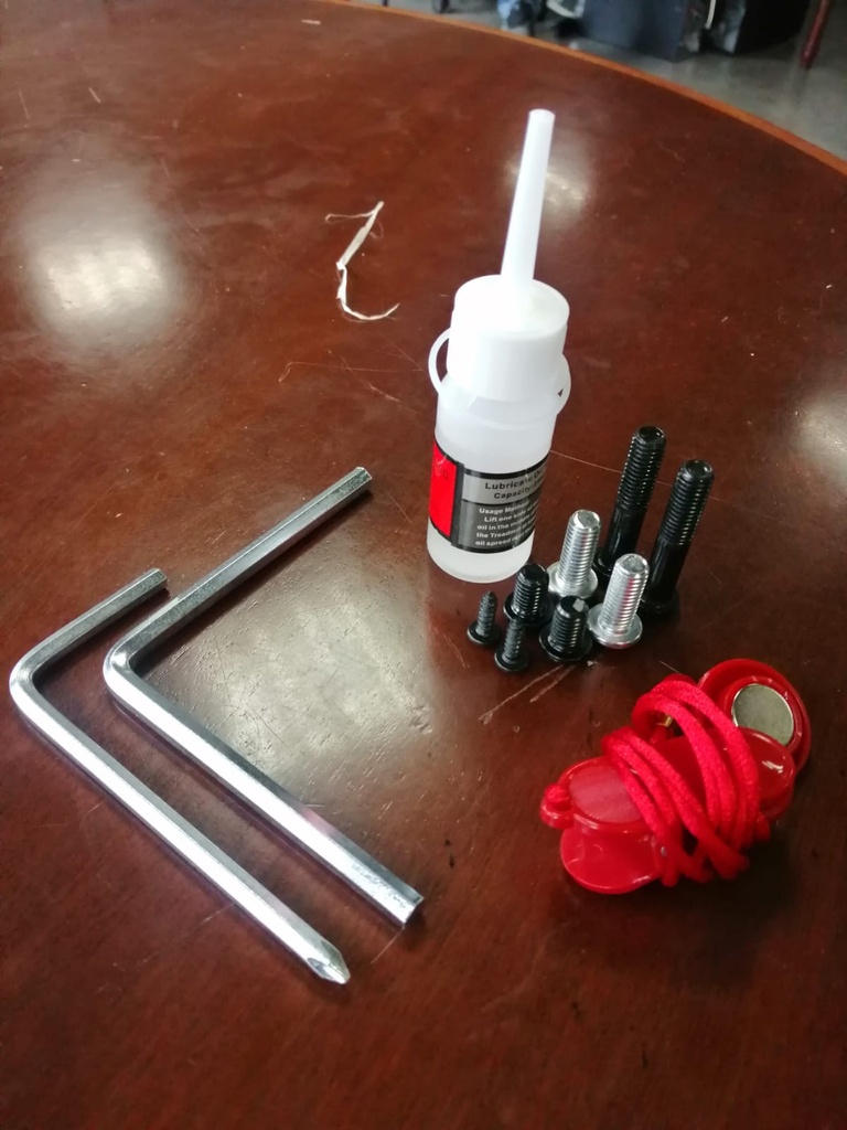 [98006] Set de herramientas y lubricante K6 caminadora electrica Aeos