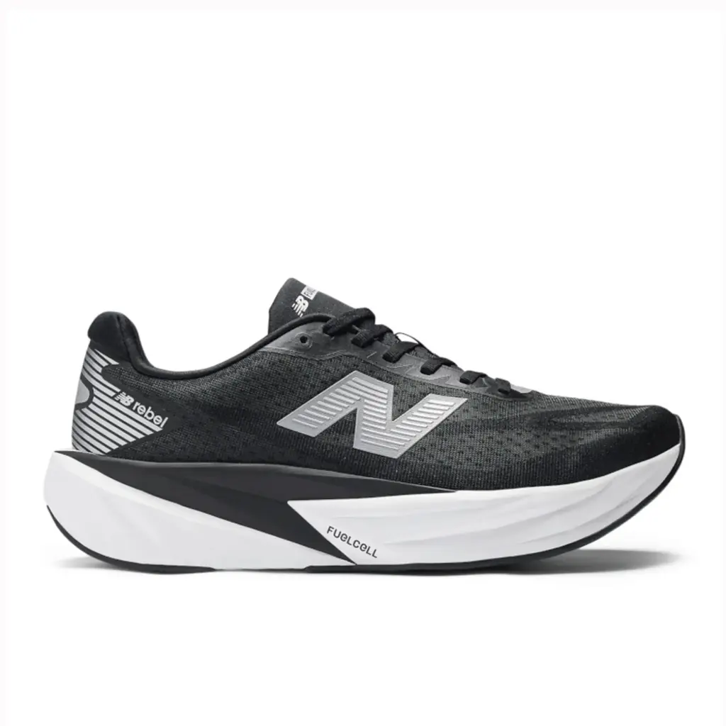 [MFCXLO5-D-10.5] Zapato Running New Balance Rebel v5 (NEGRO/BLANCO, 10.5)